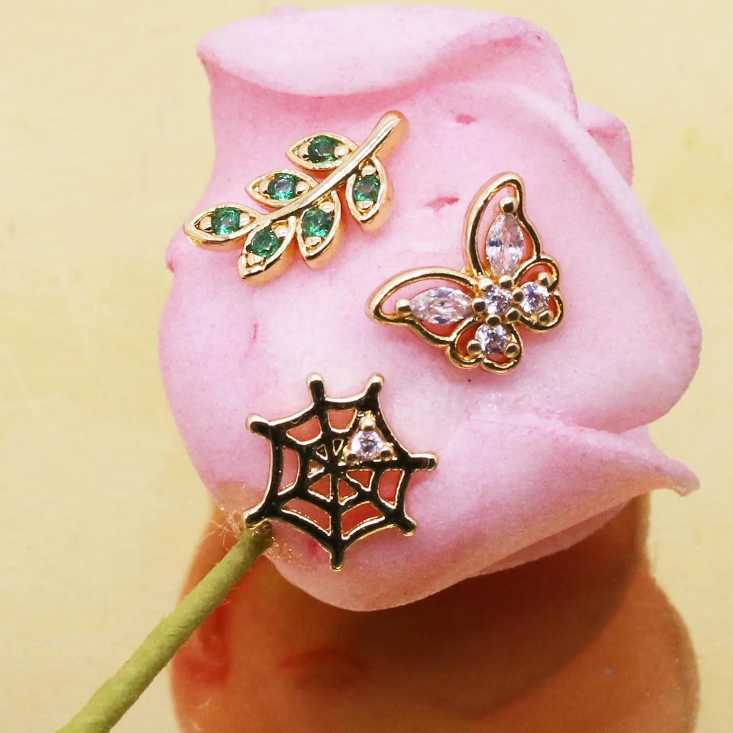 16G 316L Pushin Lip Rings Rings Leaf Nose Rings Top Push in Threadless Surgical Steel Flat Back Lobe Helix, Tragus, Conch Cartilage Earring Piercing Jewelry