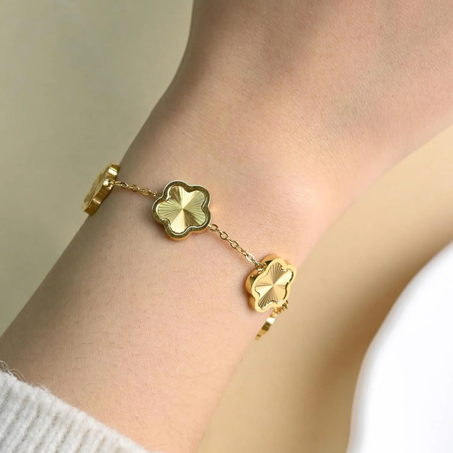 18K Gold Plated Clover Bracelet for Women - Four Leaf Flower Lucky 4 Leaf Link Bracelet Jewelry Gift for Women Van Cleef
