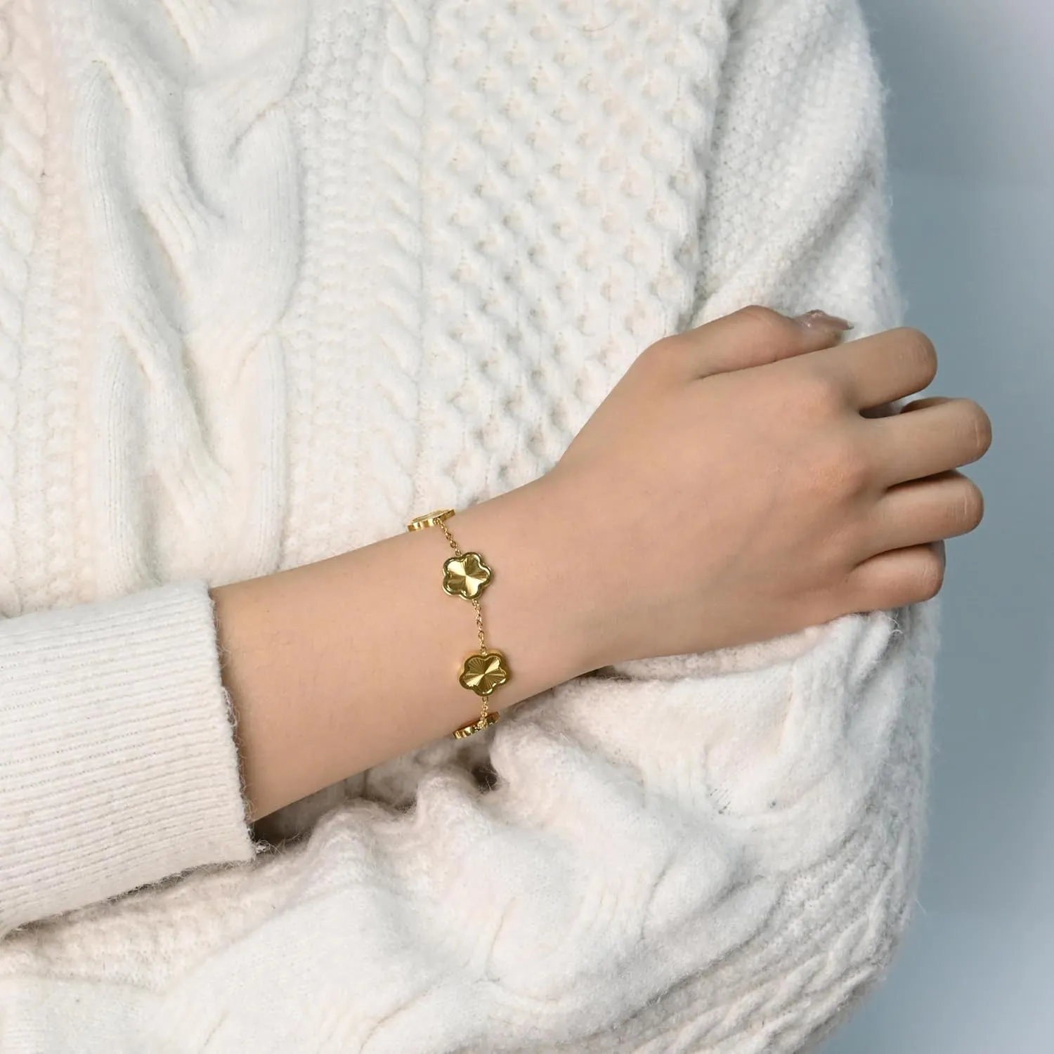 18K Gold Plated Clover Bracelet for Women - Four Leaf Flower Lucky 4 Leaf Link Bracelet Jewelry Gift for Women Van Cleef