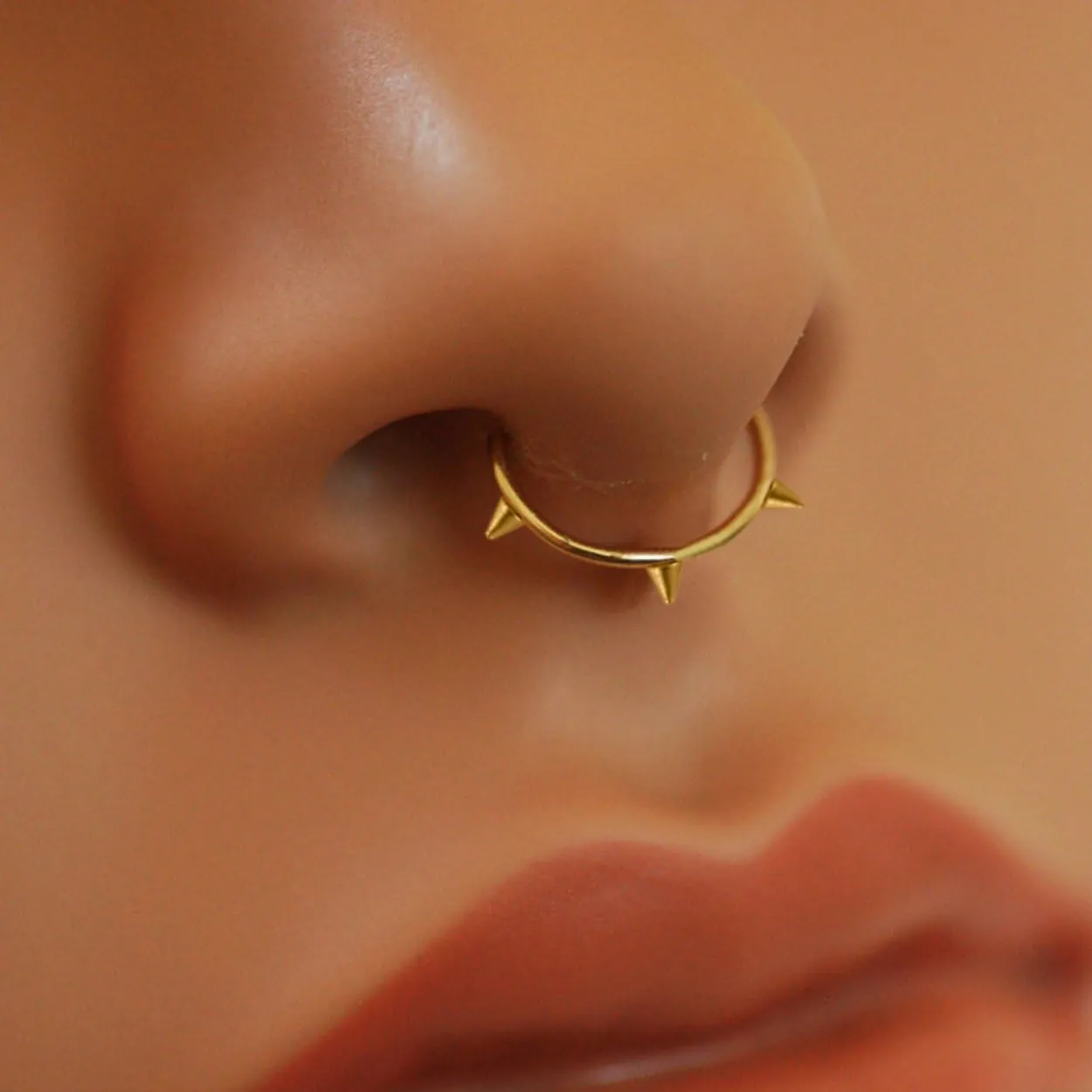 7PCS 16G Nose Rings Hoops Surgical Steel Hinged Clicker Segment Septum Nose Rings Piercing Horseshoe Hoop Cartilage Conch Earring Helix Tragus Daith Eyebrow Lip Piercing Ring, 8MM 10MM