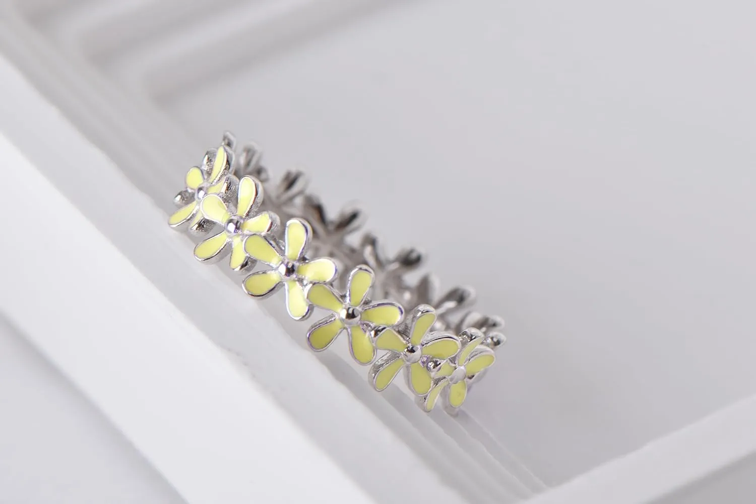 925 Sterling Silver Dainty Daisy Butterfly Paw Heart Eternity Rings Blue Flower Finger Rings for Women Stacking Promise Rings Gift Jewelry