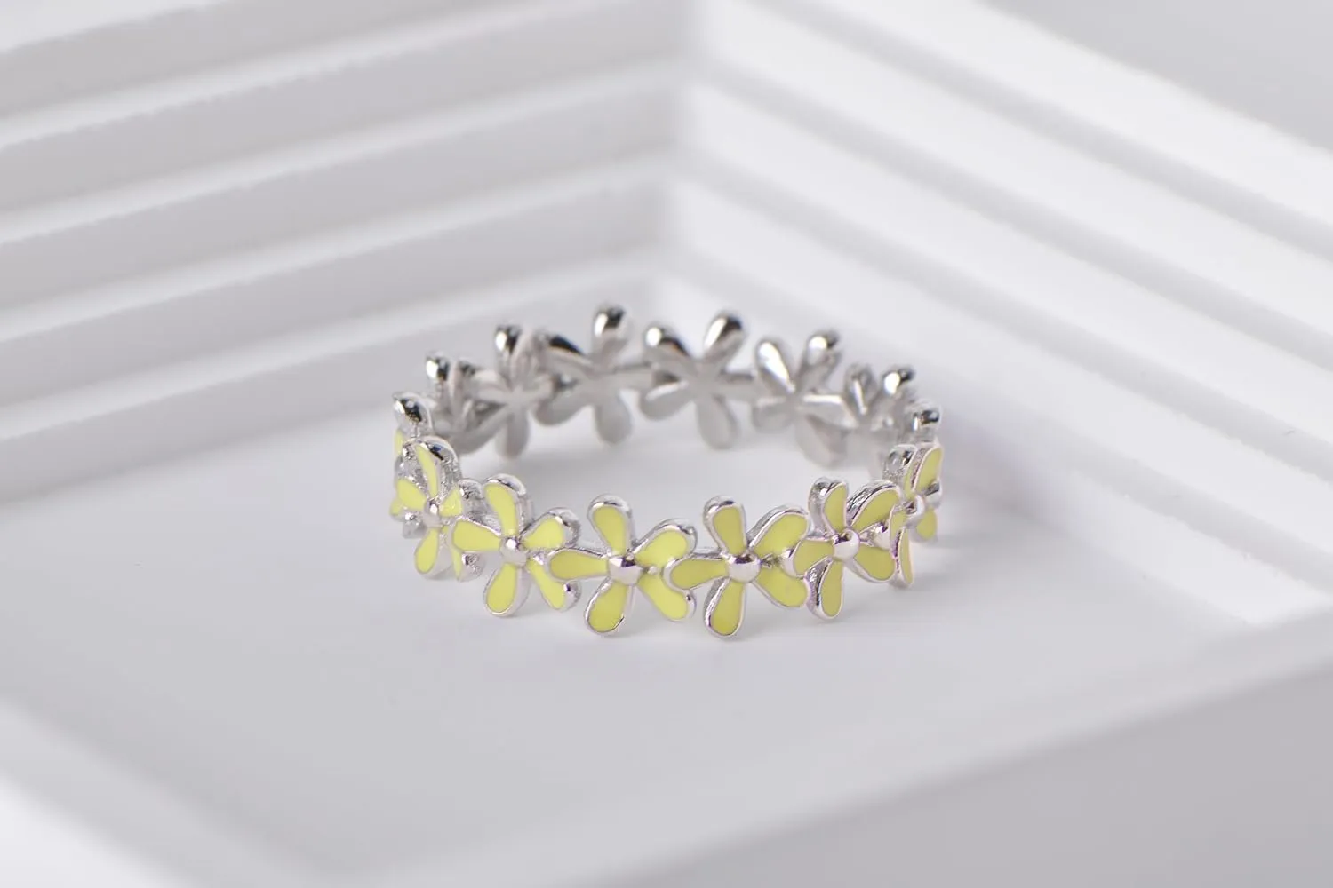 925 Sterling Silver Dainty Daisy Butterfly Paw Heart Eternity Rings Blue Flower Finger Rings for Women Stacking Promise Rings Gift Jewelry
