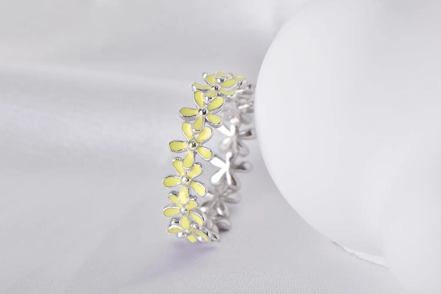 925 Sterling Silver Dainty Daisy Butterfly Paw Heart Eternity Rings Blue Flower Finger Rings for Women Stacking Promise Rings Gift Jewelry