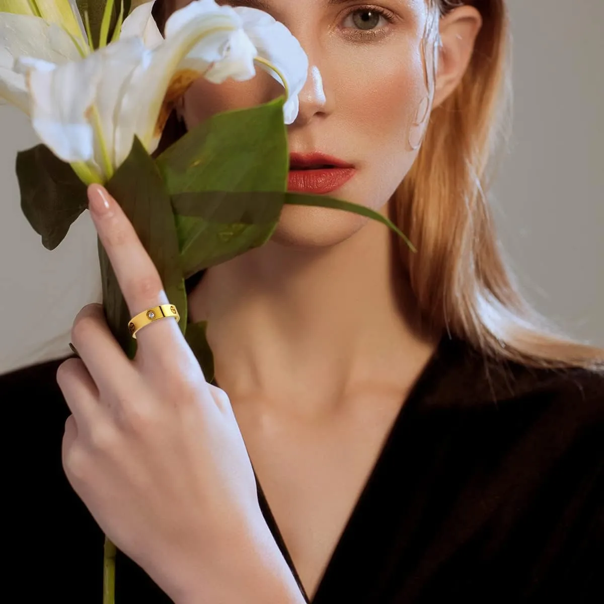 AmorArtSky Love Ring 18k Gold Silver Rings Friendship Ring With Screw Design Inlay Cubic Zirconia Stainless Steel Wedding Promise Bands Jewelry Mother's Day Birthday Gifts for Women, Size 6-10