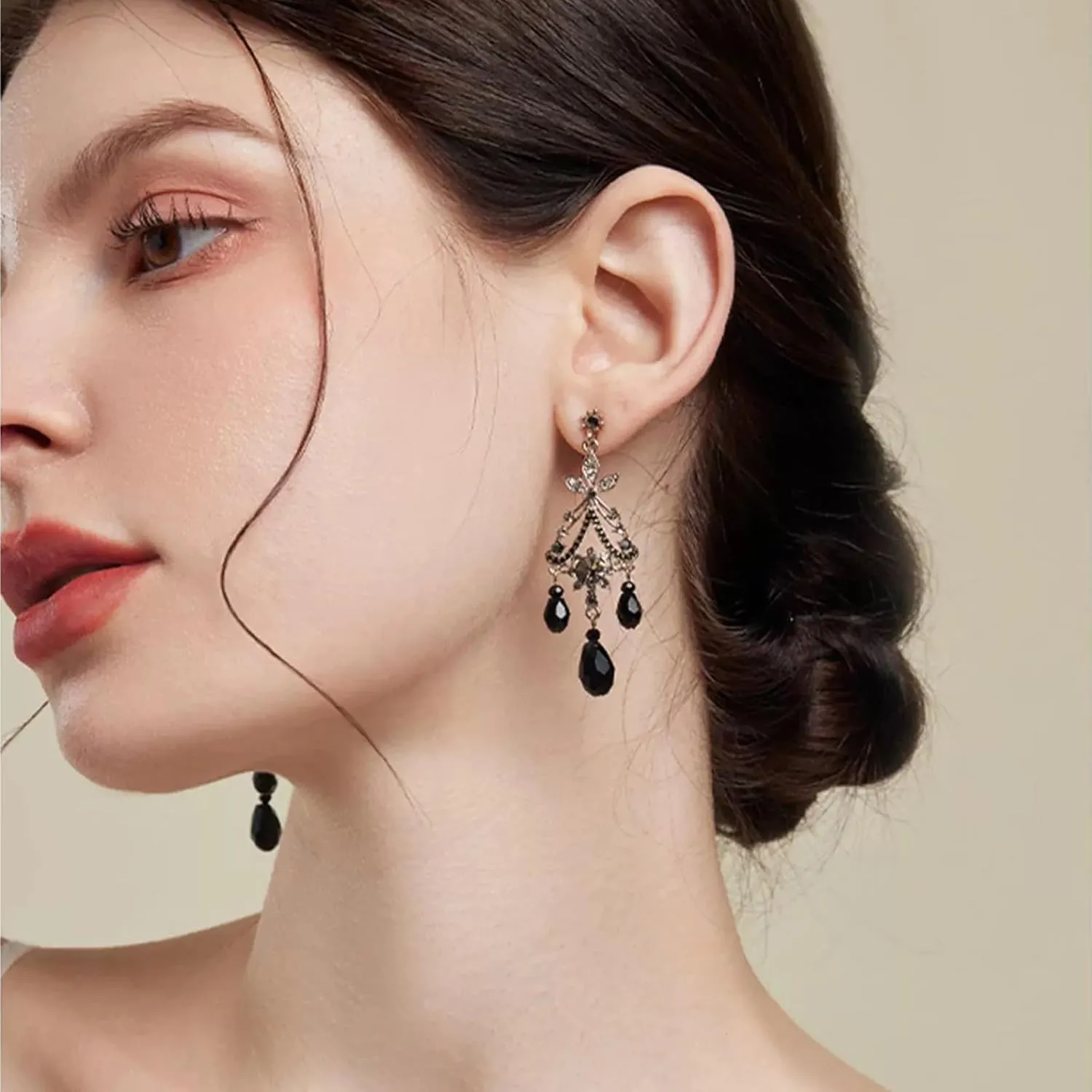 Black Dangle Earrings Handmade Boho Drop Earrings for Women,Black Dangling Earrings Trendy Baroque Earrings Bohemian Earring Teardrop Chandelier Tassel