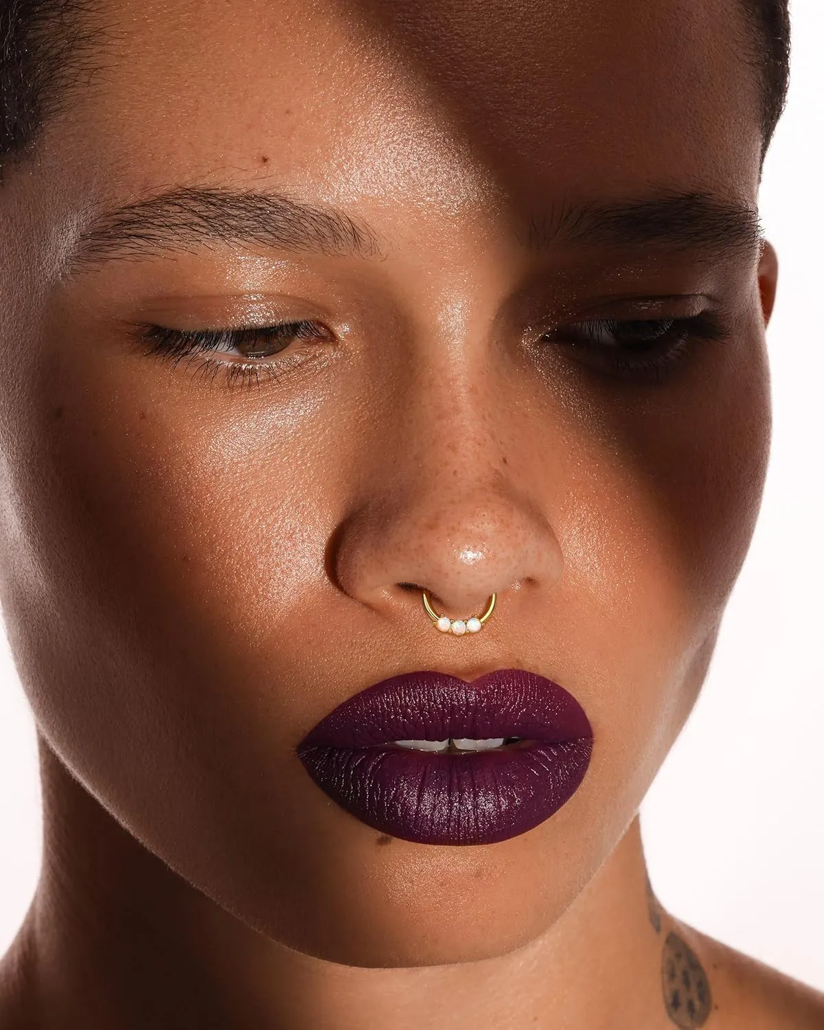 BodyBonita 16G White Opal Septum Rings - 316L Surgical Steel Nose Rings Hoops Clicker Septum Jewelry Nose Piercings Helix Tragus Rook Daith Earrings for Women Men Silver/Gold 8mm