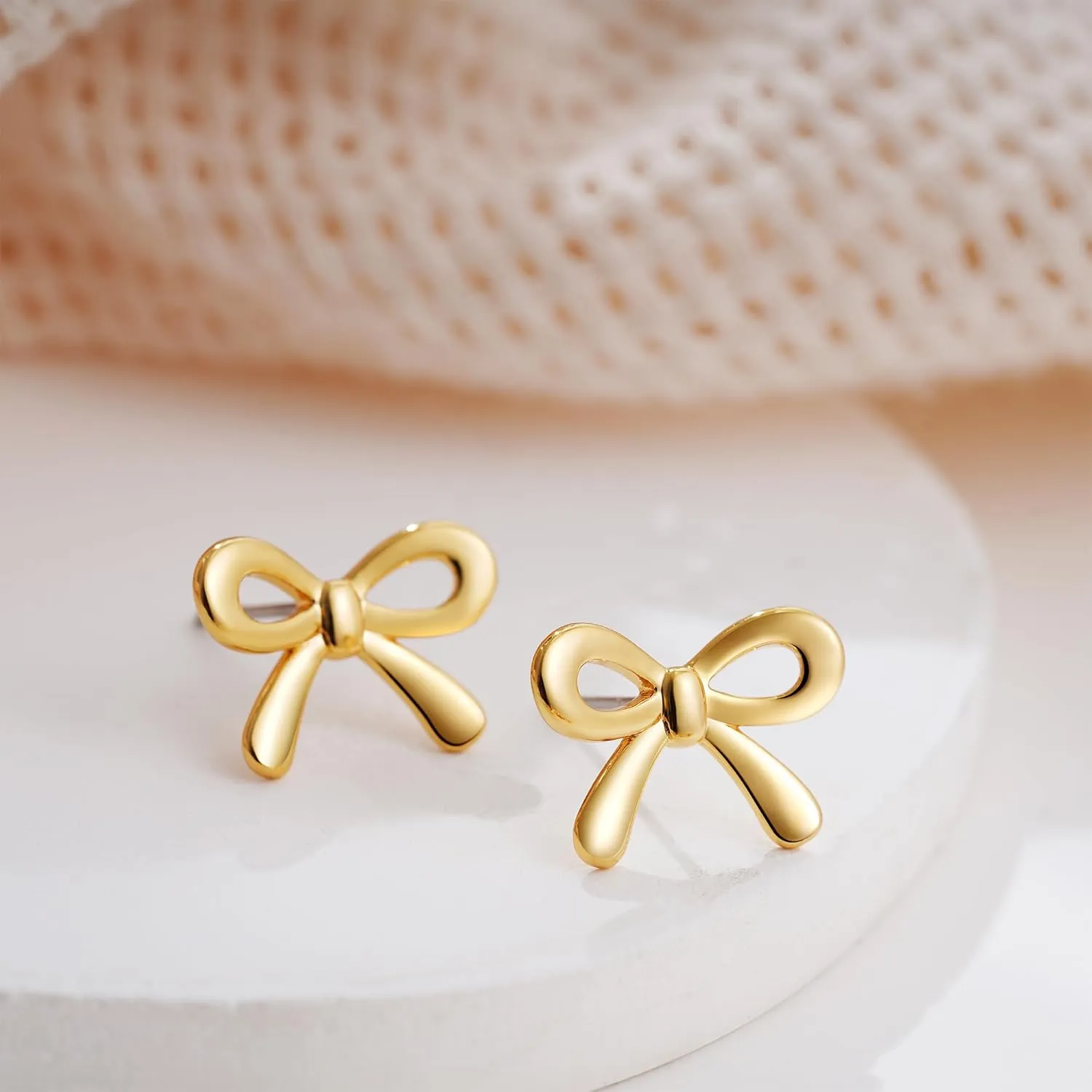 Bow Earrings for Women, 14K Gold Plated Gold Hoop Earrings Trendy Dainty Bow Pearl Earrings Gold Jewelry Hoop Earring for Women Gifts