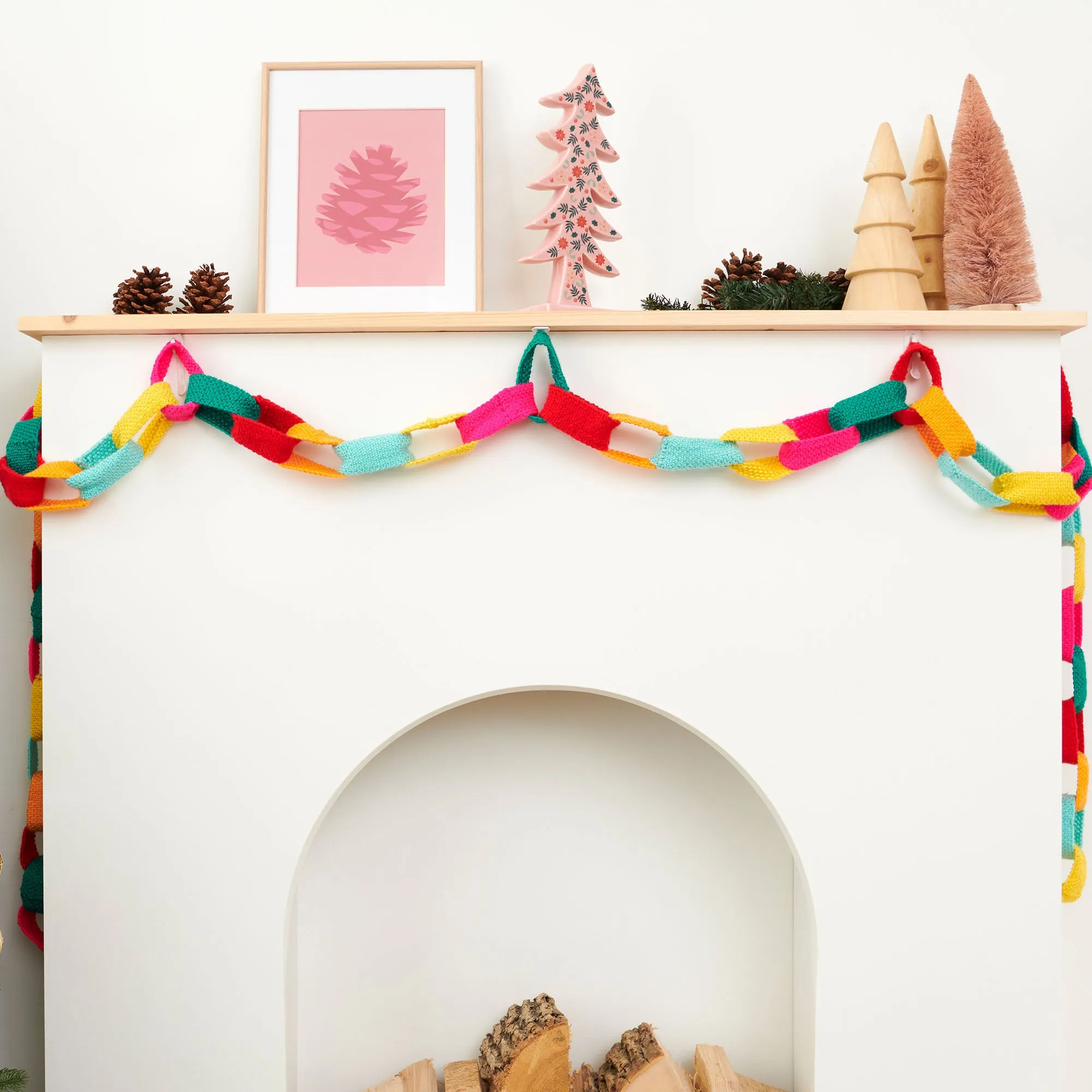 Caron Festive Rings Knit Garland