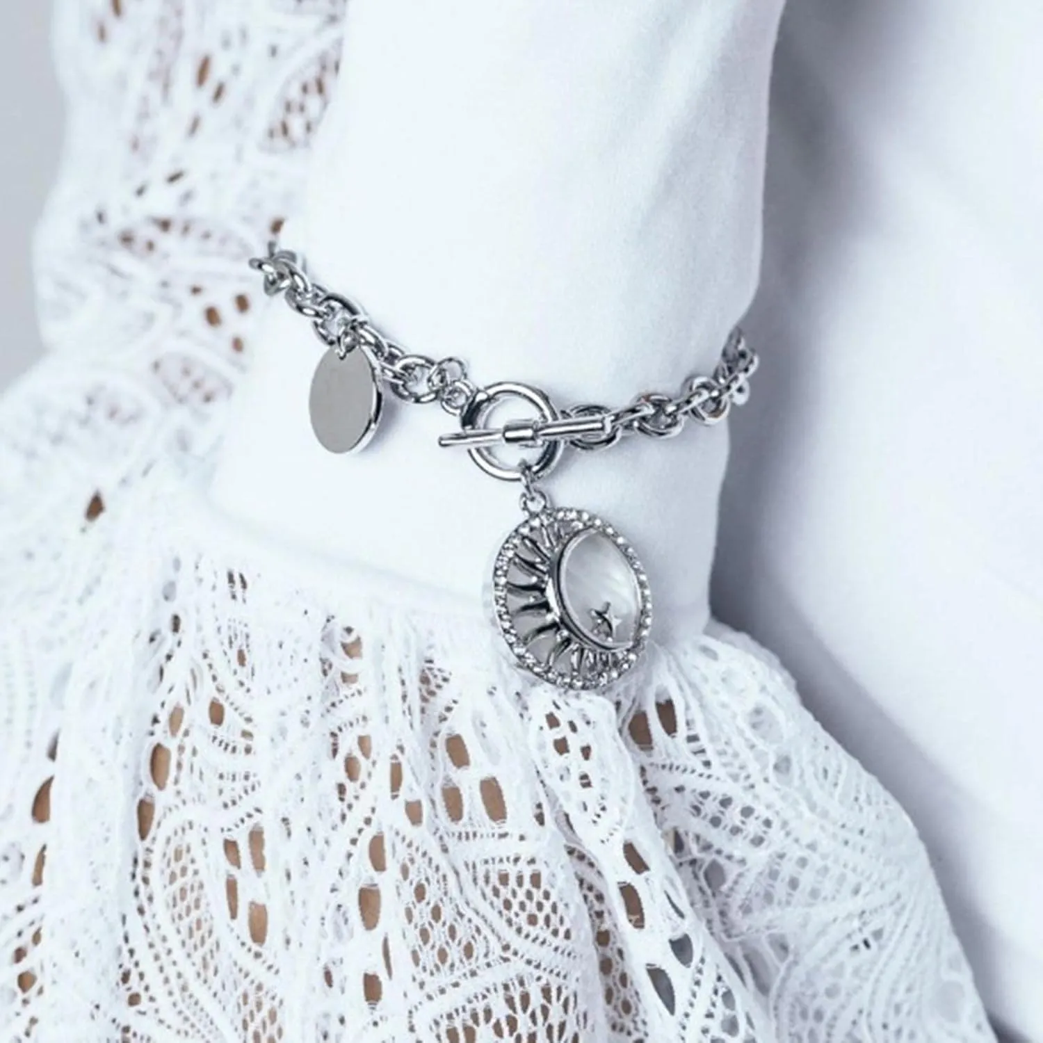 Chunky Chain Bracelet Gold Link Chain Toggle Bracelet Rhinestone Disc Charm OT Clasp Bracelet Vintage Coin Pendant Toggle Clasp Bracelet Jewelry for Women (Silver Moon)