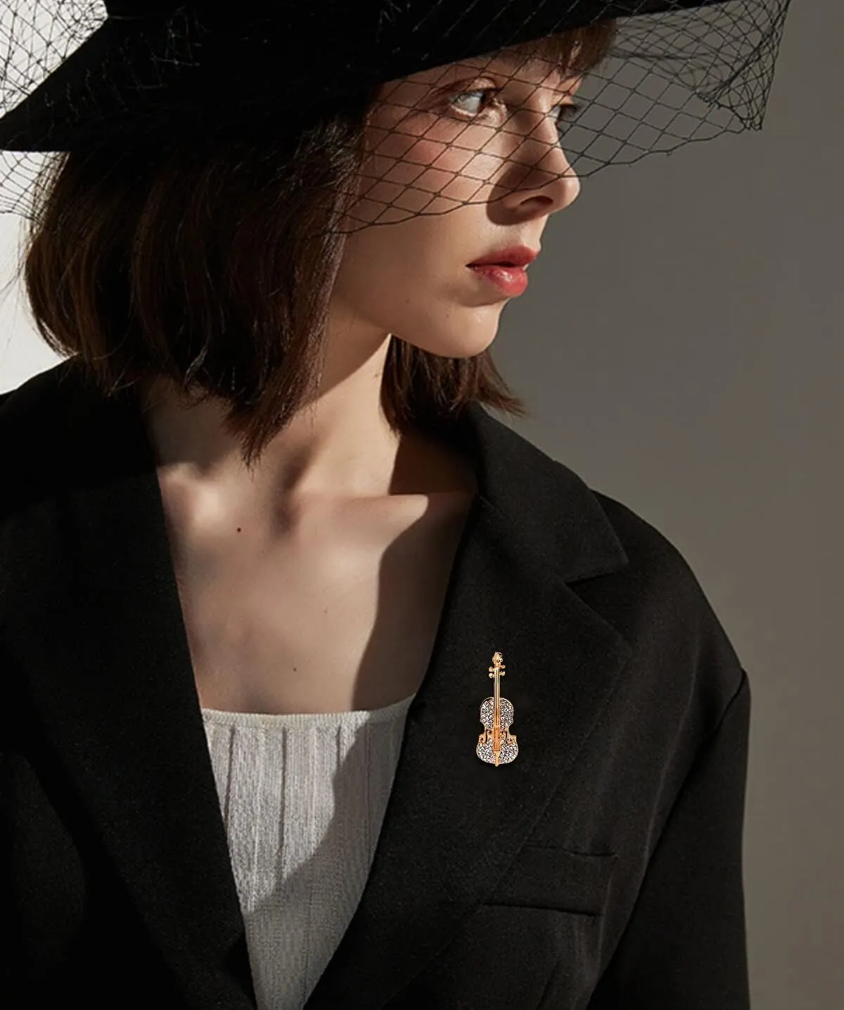 Fashion Violin Lapel Brooch Pin Cubic Zirconia Cello Fiddle Musician Instrument Pins Clip Lapel Dress Suit Coat Sweater Hats Backpacks Brooches Pins Dainty Jewelry Gifts for Women Girls Men