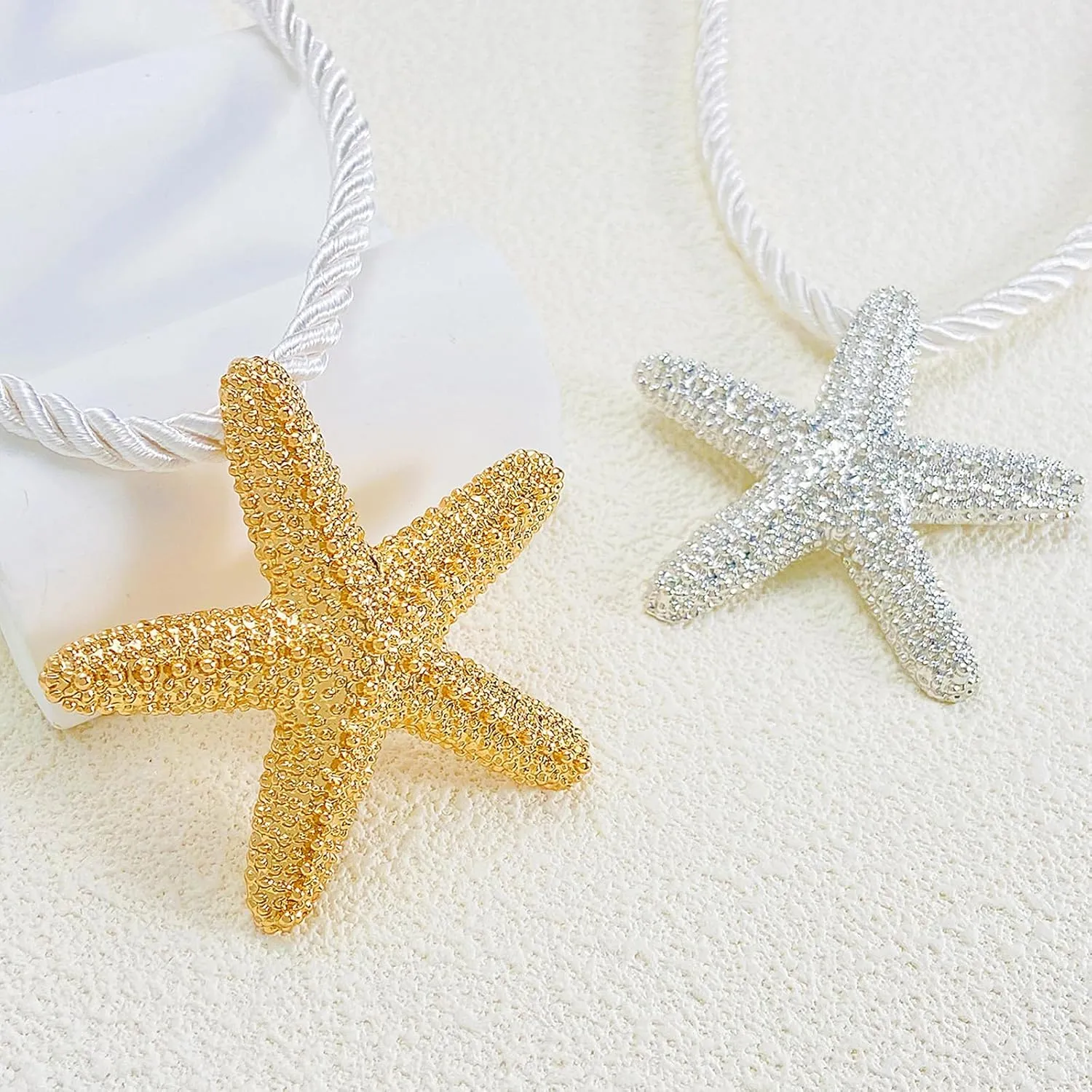 Frodete Starfish Necklace for Women Gold Shell Conch Starfish Necklaces Summer Beach Jewelry Outfits Accessories