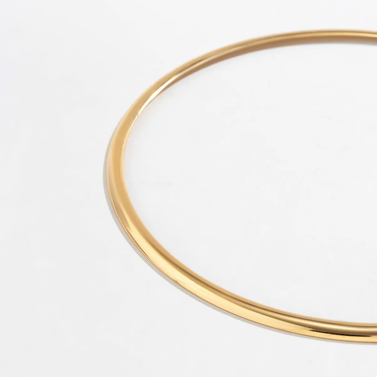 Gold Collar Necklace for Women Trendy African Jewelry Minimalist Statement Choker Metal Jewelry Gifts for Parties, Evenings, and Everyday Wear