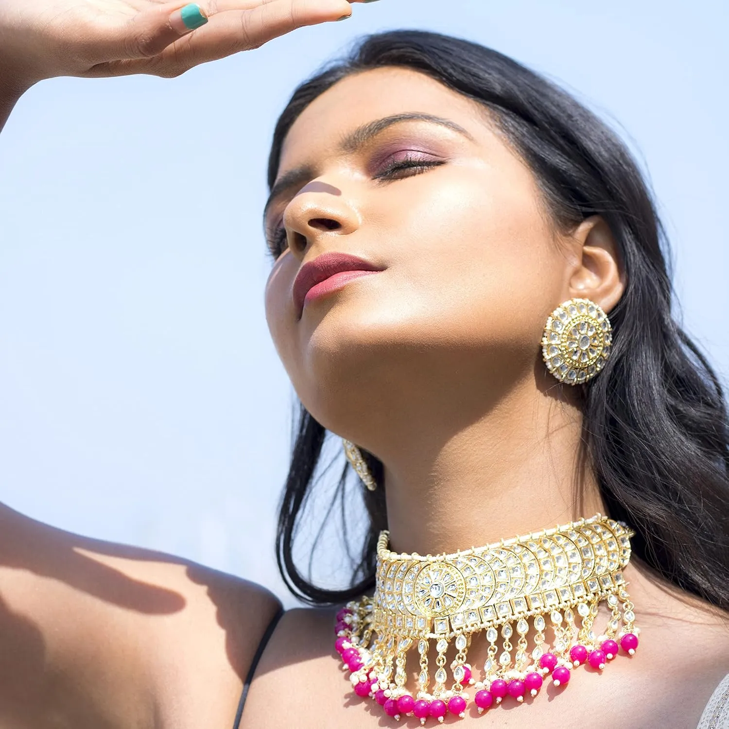 I Jewels Gold Plated Indian Wedding Bollywood Kundan & Pearl Studded Choker Necklace Jewellery Set For Women (K7210-1)