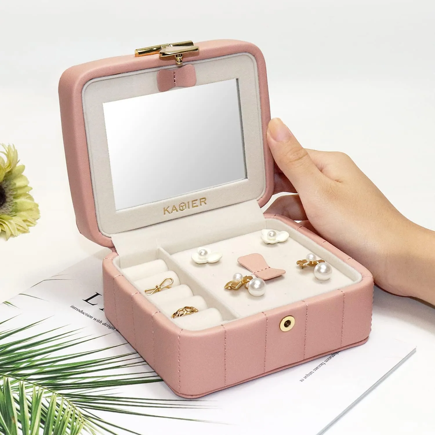 KAMIER Travel Jewelry Box Organizer, Diamond Quilted Leather Travel Jewelry Organizer Box, Small Jewelry Box for Women, Portable Travel Jewelry Case with Mirror, Pink