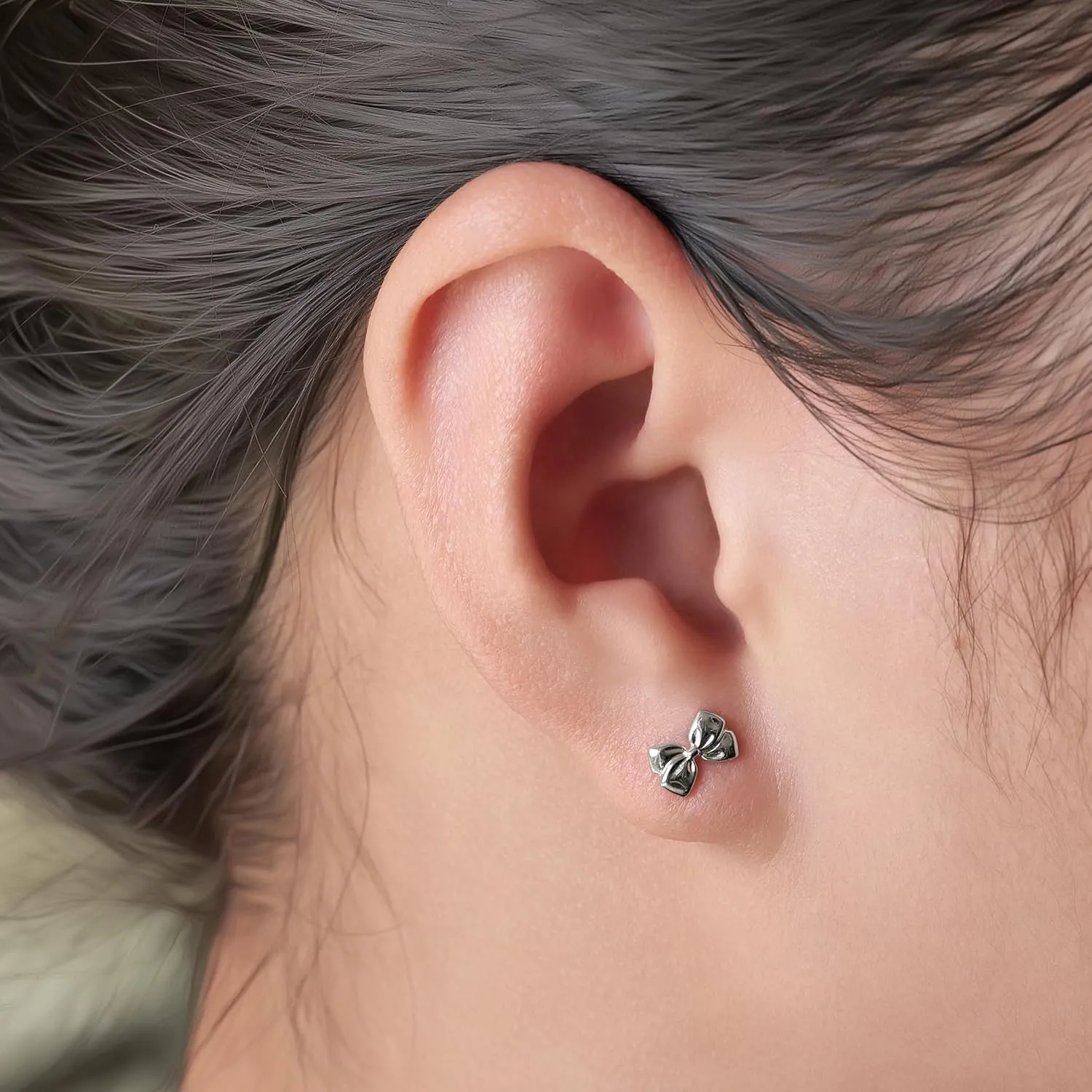 limerencia F136 Titanium Hypoallergenic Piercing Jewelry 18G 6mm 8mm 10mm Flat Back Internally Threaded Implant Grade Climber Stud Crawler Earrings For Cartilage,Tragus,Helix,Conch,Nose,Lip(1pc)