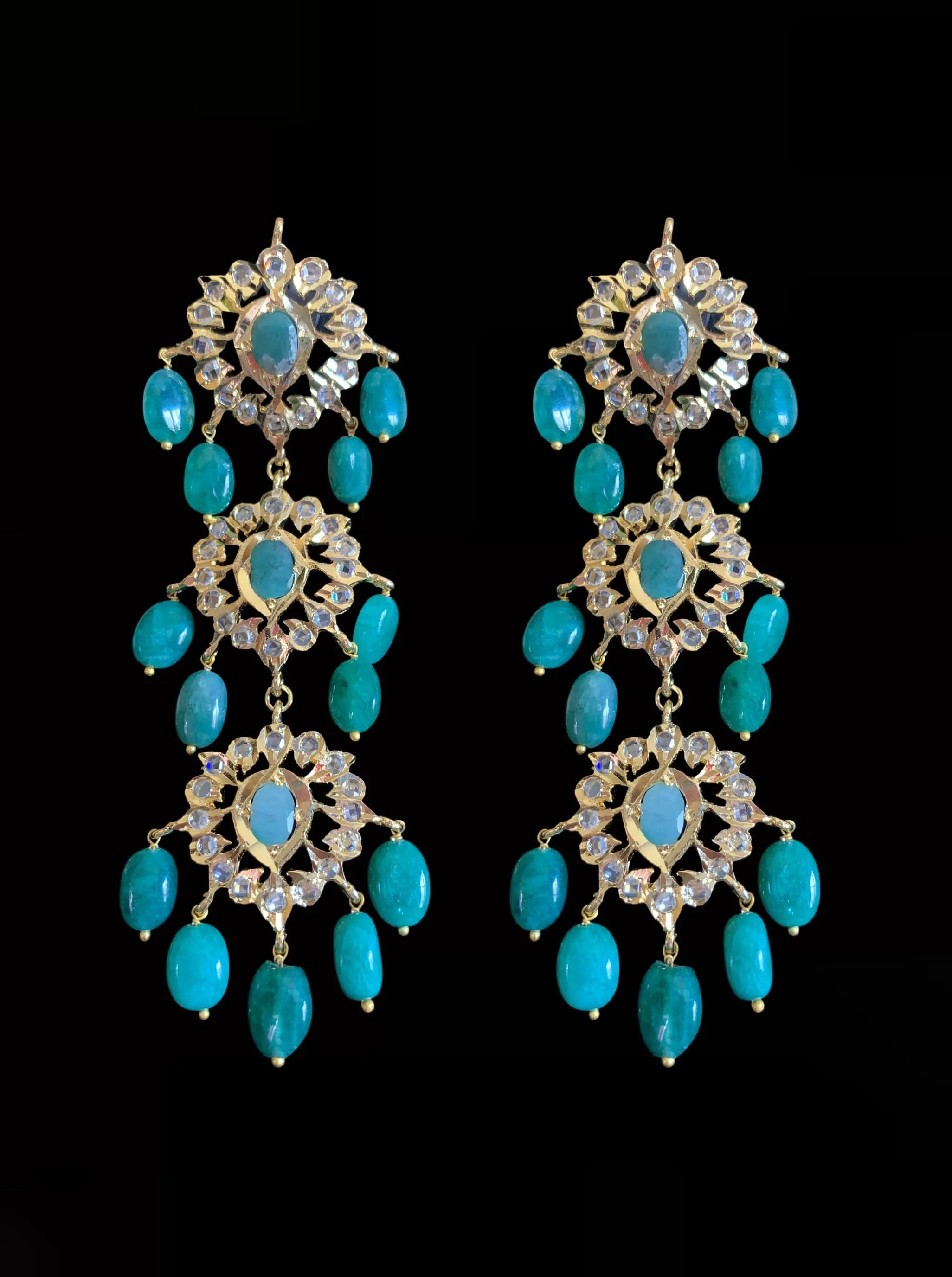LN60  EKTA real  emerald Haar with earrings ( SHIPS IN 4 WEEKS )