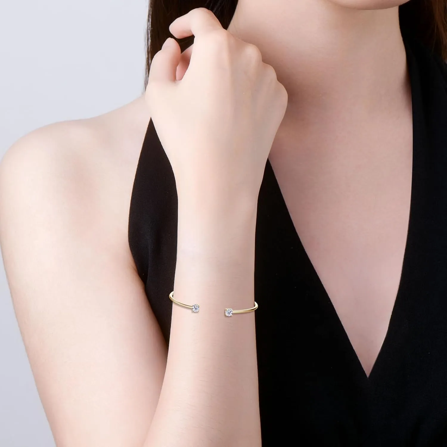 Moissanite Cuff Bracelet for Women, 1.0cttw D Color VVS1 Round Moissanite Bracelet fit 7" Below Wrist, 925 Silver Open Bangle for Wife or Mom Birthday Gifts