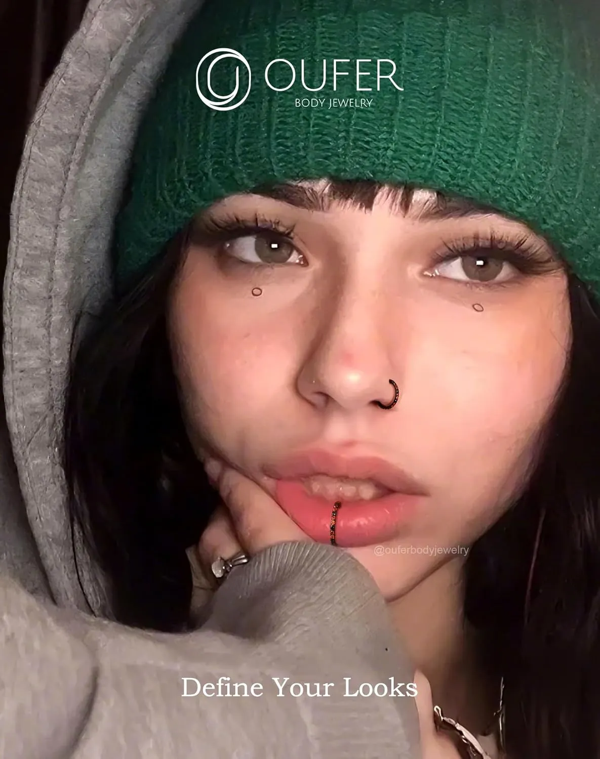 OUFER Black Nose Rings Hoops, 316L Surgical Steel Nose Rings, Nose Piercing Jewelry,20G Hinged Colorful CZ Helix Piercing Jewelry, Septum Clicker Lip Rings Cartilage Conch Rook Helix Tragus Daith Earrings 5mm/6mm/7mm/8mm/9mm/10mm
