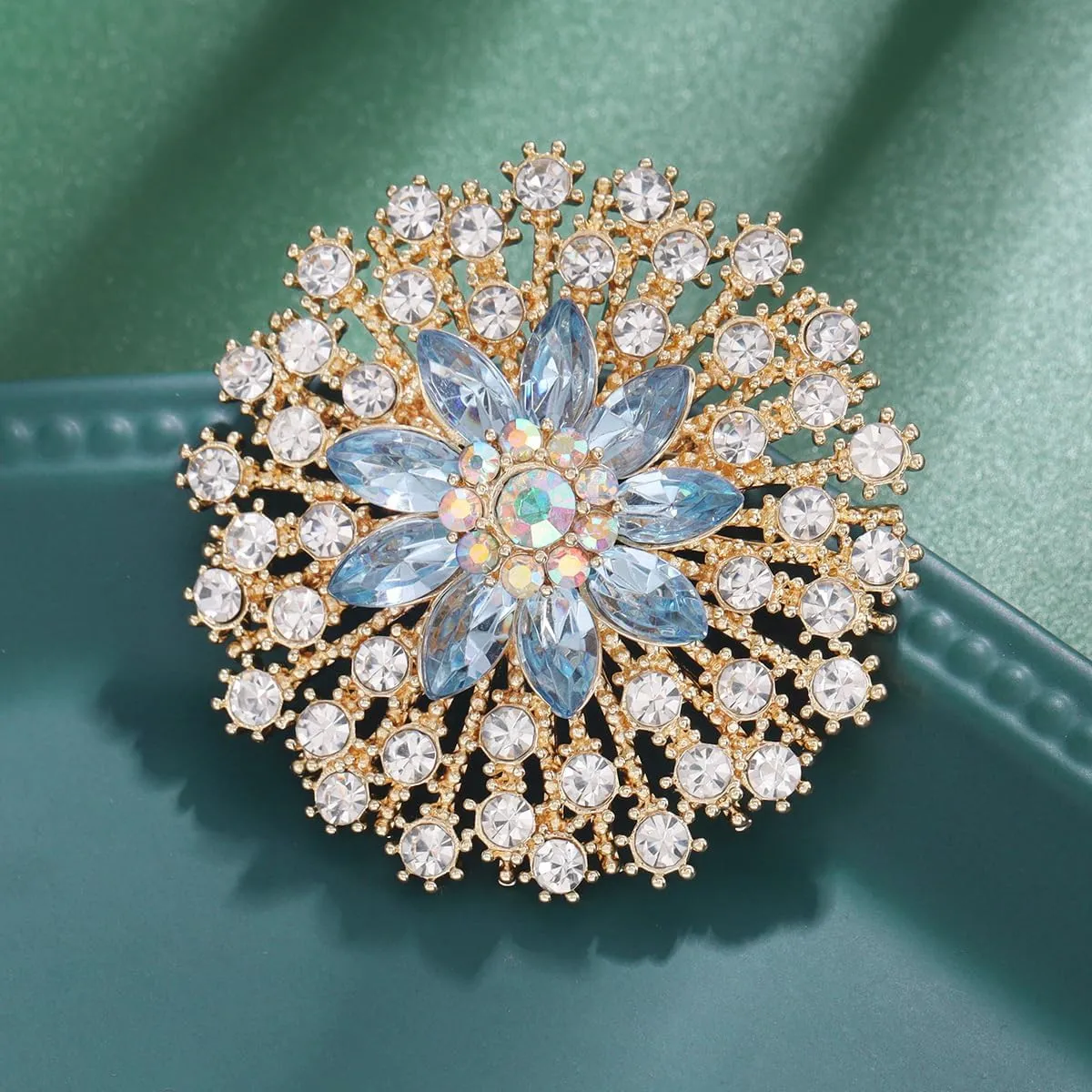 Rhinestone Crystal Flower Brooch Pin Sparkling Large Crystal Sunflower Brooch Vintage Floral Lapel Pins Rhinestone Flower Bouquet Broochs Rose Snowflake Broochs Wedding Bridal Dress Jewelry for Women