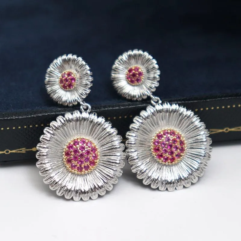 Small Daisy Earrings With Fine Two-color Drawing Process