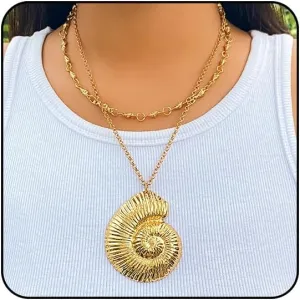 Sora Tuki Shell Necklaces for Women Gold Seashell Necklace Gold Mermaid Necklace Beach Necklace Mermaid Jewlry for Women Starfish Necklace