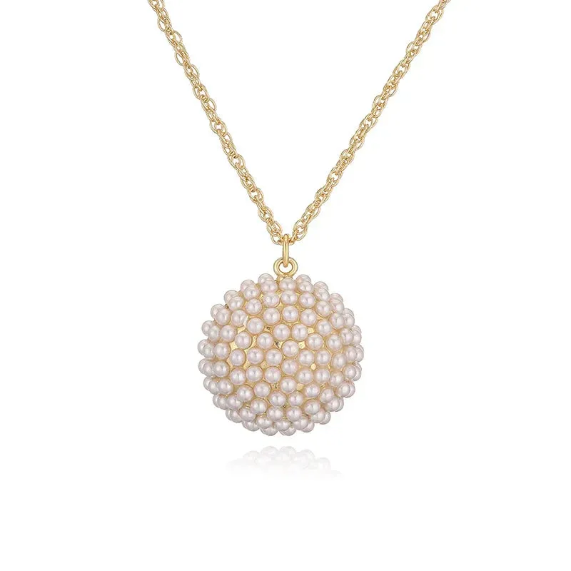 Sue - Pearl Necklaces