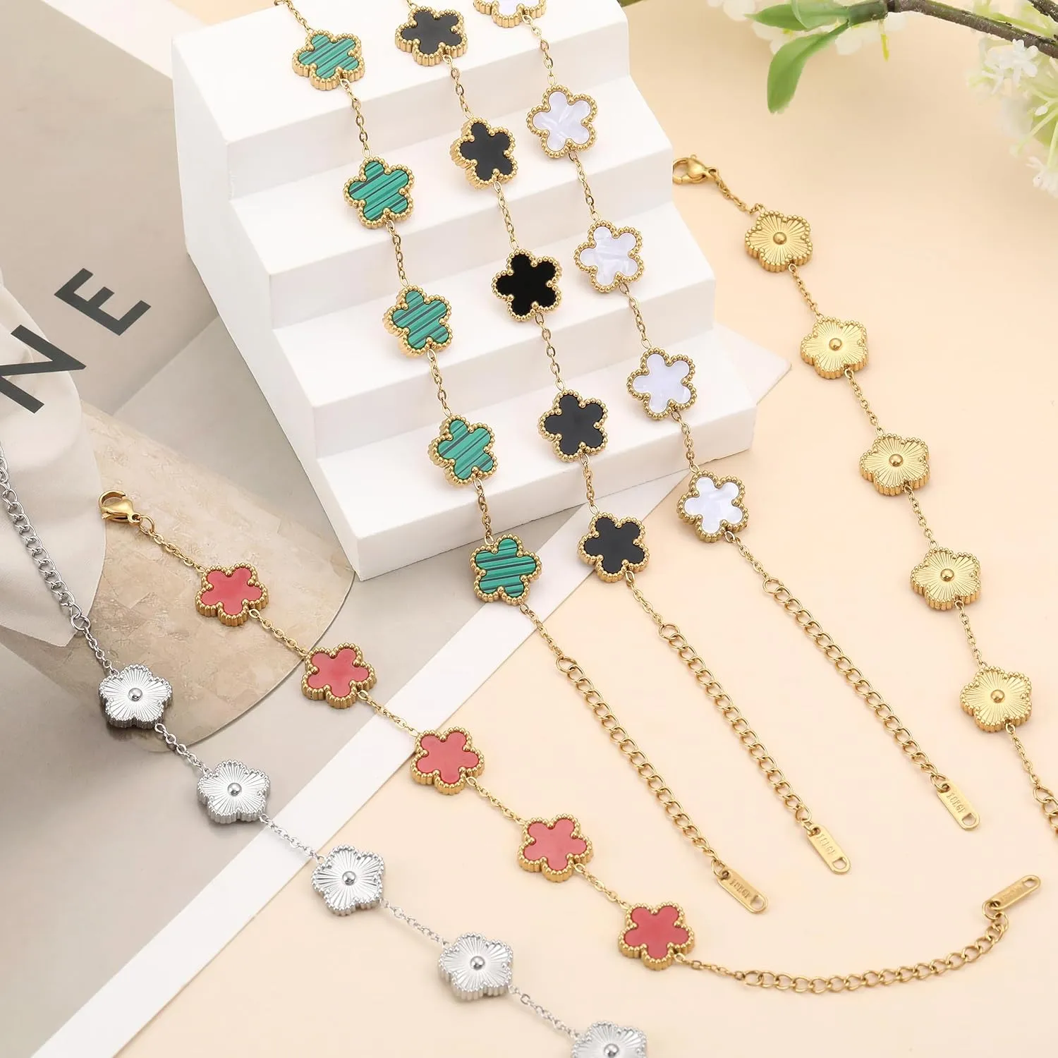 TICVSS Four Leaf Clover Bracelet for Women 18K Gold Plated Stainless Steel Lucky 4 Leaf Gold Link Bracelet Jewelry Gift for Women