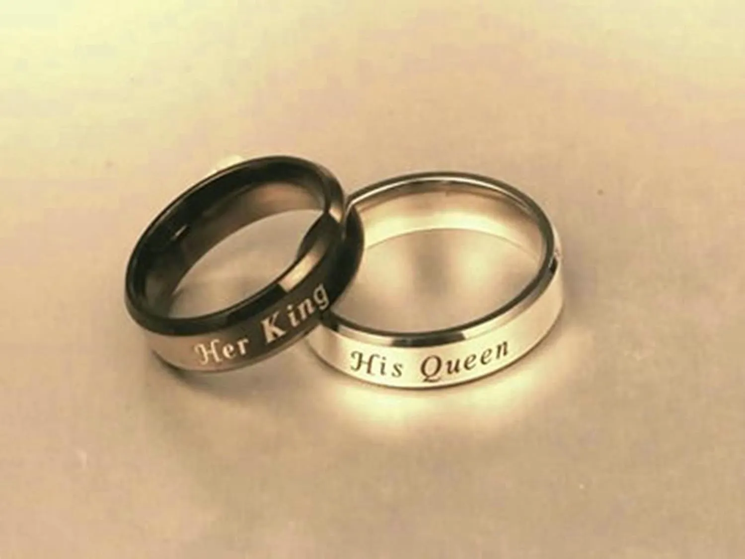 Wedding Rings for Couples Set, Plain Band Ring Engraved with Her King His Queen Stainless Steel Couple Rings Customizable Silver Black