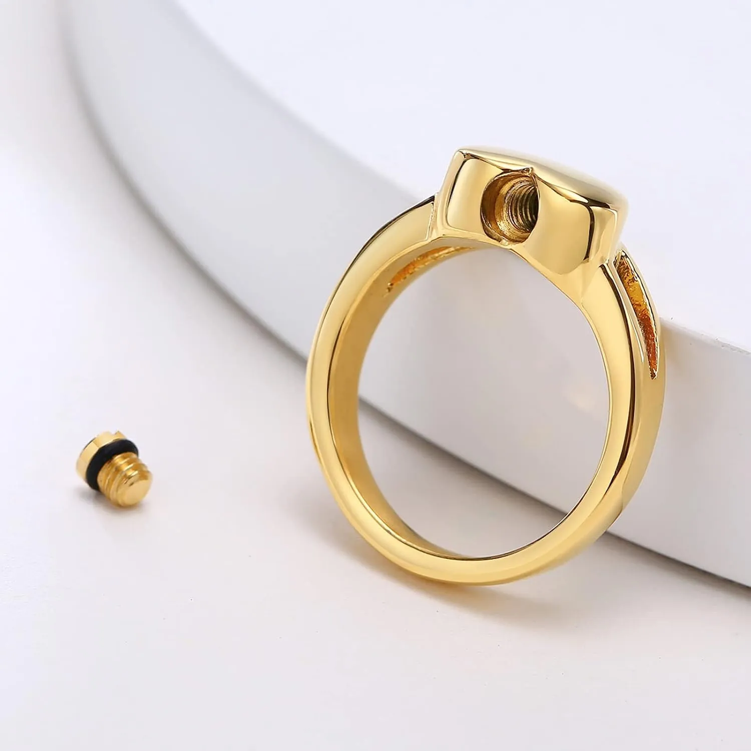 Womens Ring For Ashes, Heart Shape Urn Ring for Ashes Cremation Memorial Jewelry Stainless Steel Rings For Women
