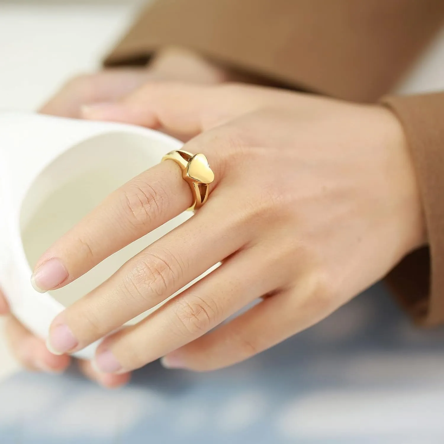 Womens Ring For Ashes, Heart Shape Urn Ring for Ashes Cremation Memorial Jewelry Stainless Steel Rings For Women